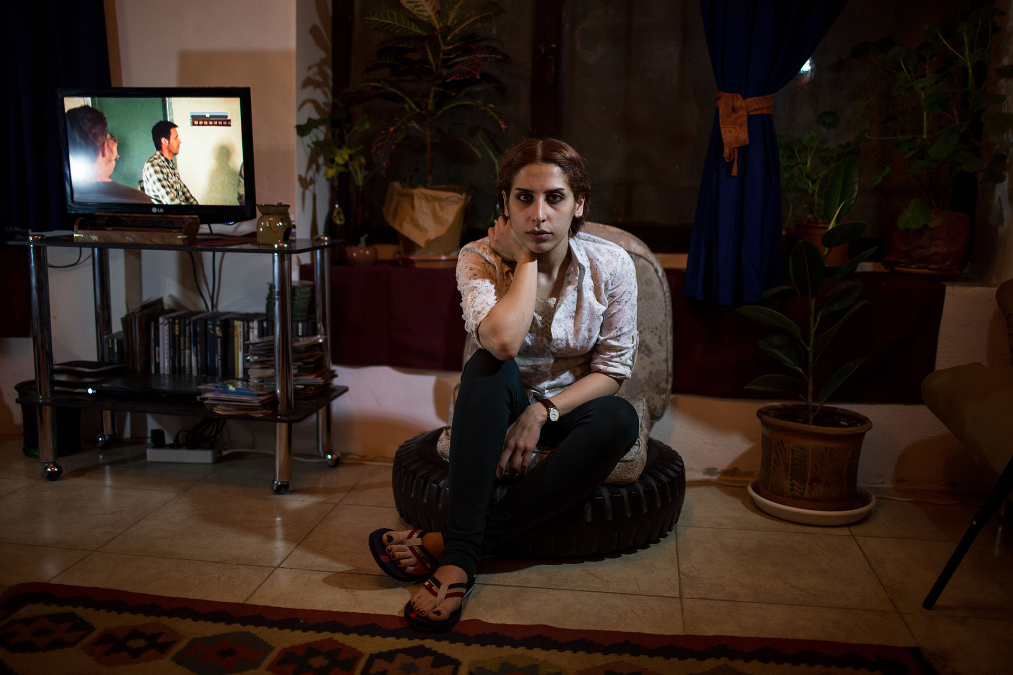 Life Alone, Iran, Tehran, Majid Farahani, Majid Farahani Photography, Narrative photography, artistic collaboration, documentary photography, narrative photography, storytelling photography, Visual narrative photography, Contemporary Iranian photography, Iranian photographer, Emotional Connection in Photography, Contemporary Iranian Photography, Visual Exploration of Personal Narratives, Storytelling through Portraits, Portrait Photography by Majid Farahani, Visual Storytelling in Photography, Narrative Photography Expert, Multidisciplinary Photography Artist, Storytelling through Portraits, Documentary Style Portraits, Visual Artist Focused on Human Stories, Lens-Based Art by Majid Farahani, Fusion of Fine Art and Documentary Photography, Visual Artist Exploring Human Narratives, Artistic Storytelling in Portraits, Personal and Shared Narratives, Documentary and Portrait Photography, Living Alone in Tehran, Tehran Young Adults, Iranian Youth Trends, Marriage Delay in Iran, Independent Young Women Iran, Living Alone in Tehran, Iranian Youth Independence, Iran Population Dynamics, Iranian Family Structures, Societal Shifts in Iran,